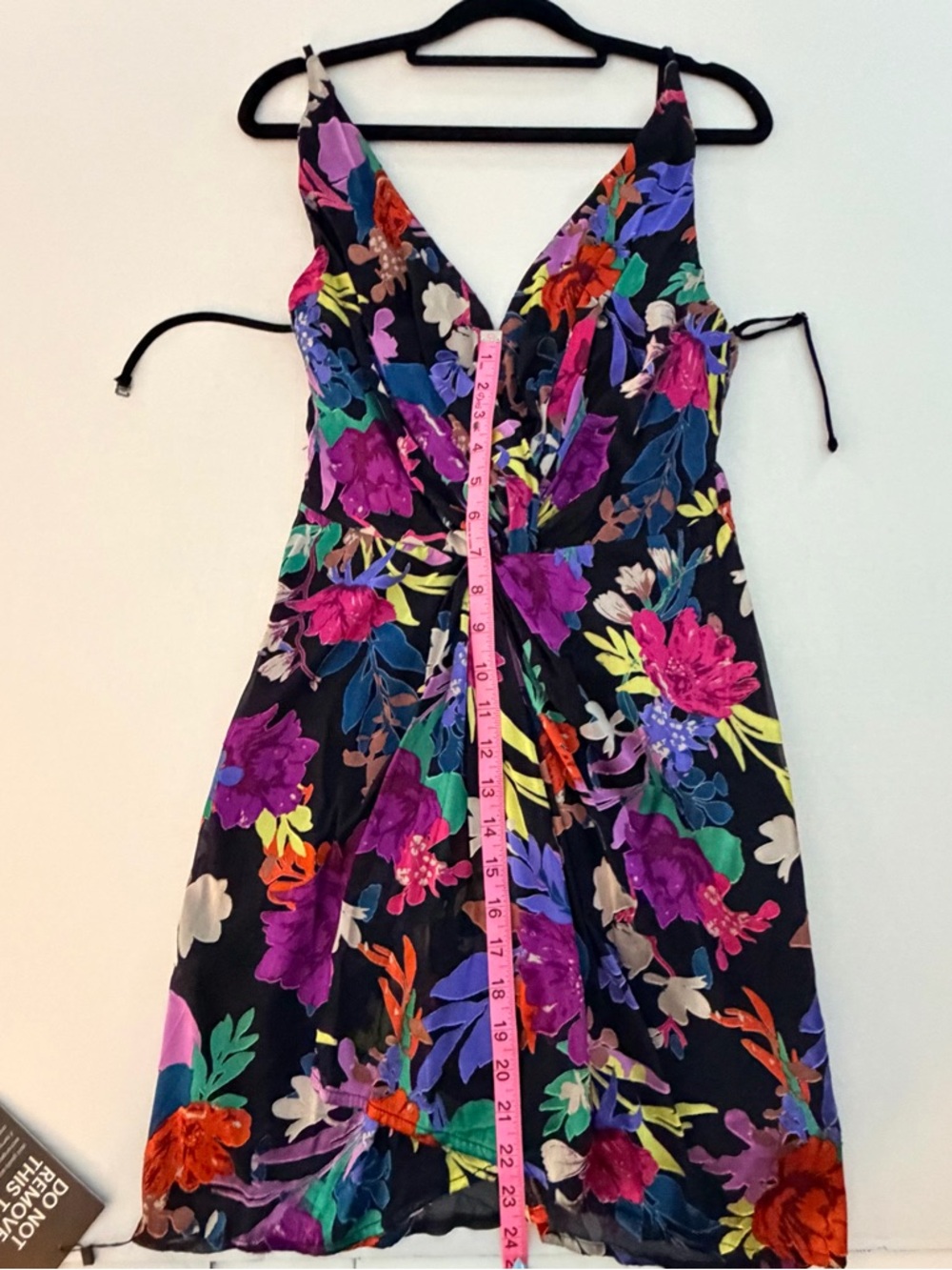 ASTR The Label Alivia Floral Twist Front V-Neck Mini Dress in Pink Multi NWTs S - Picture 5 of 13